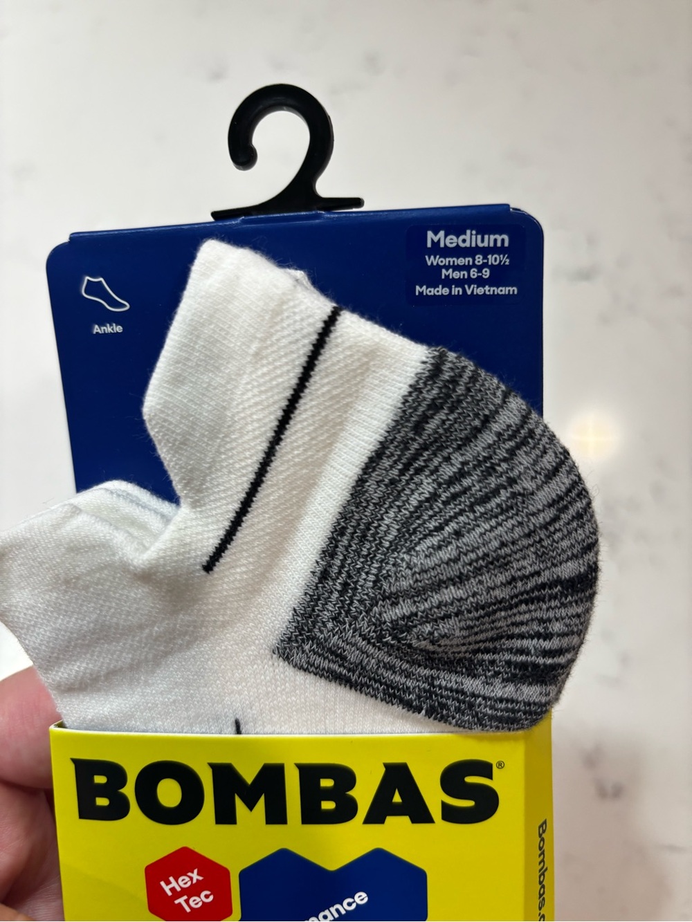 NWT Bombas Size M White & Gray No-Show Performance Socks